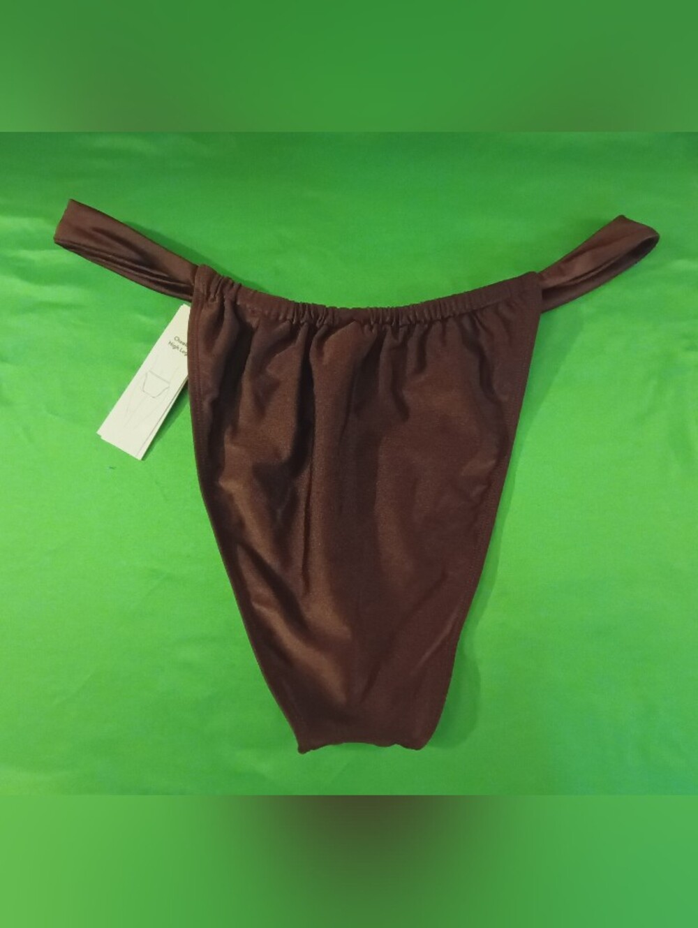 𝑪𝒉𝒆𝒆𝒌𝒚 𝑯𝒊𝒈𝒉 𝑳𝒆𝒈 𝑩𝒓𝒐𝒘𝒏 𝑩𝒊𝒌𝒊𝒏𝒊 𝑩𝒐𝒕𝒕𝒐𝒎𝒔 - Picture 4 of 8